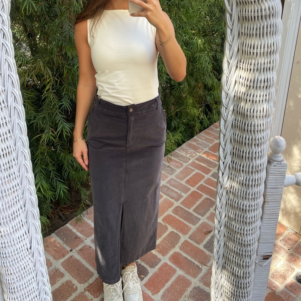NWOT Gray corduroy midi skirt with a split sz xs